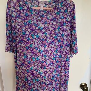 Feminine and vibrant purple blouse size XL